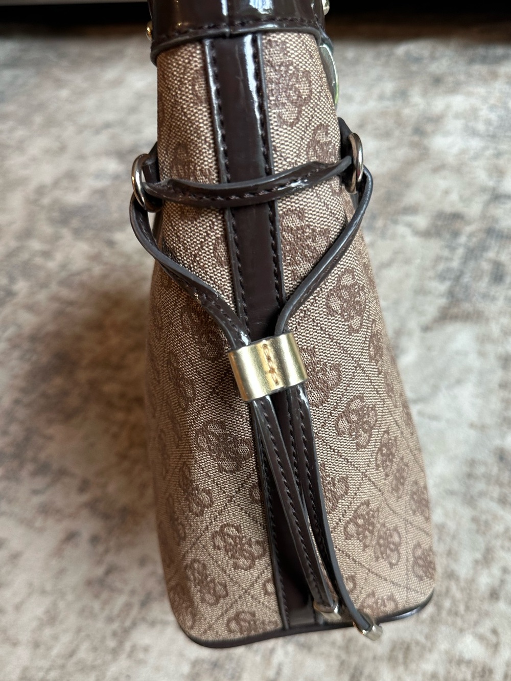 GUESS Vintage Monogram Tote Bag Brown Patent Leather Y2K - Picture 5 of 9